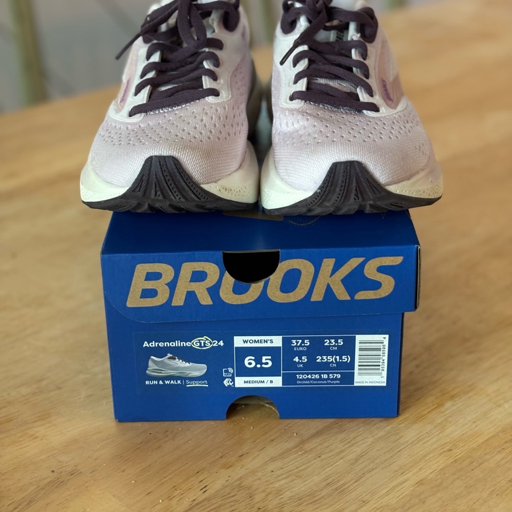 Brooks Adrenaline GTS 24